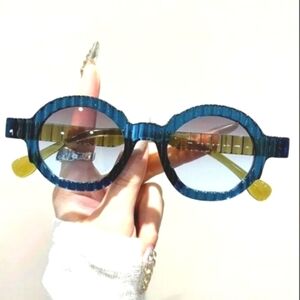 Stylish Blue Round Sunglasses